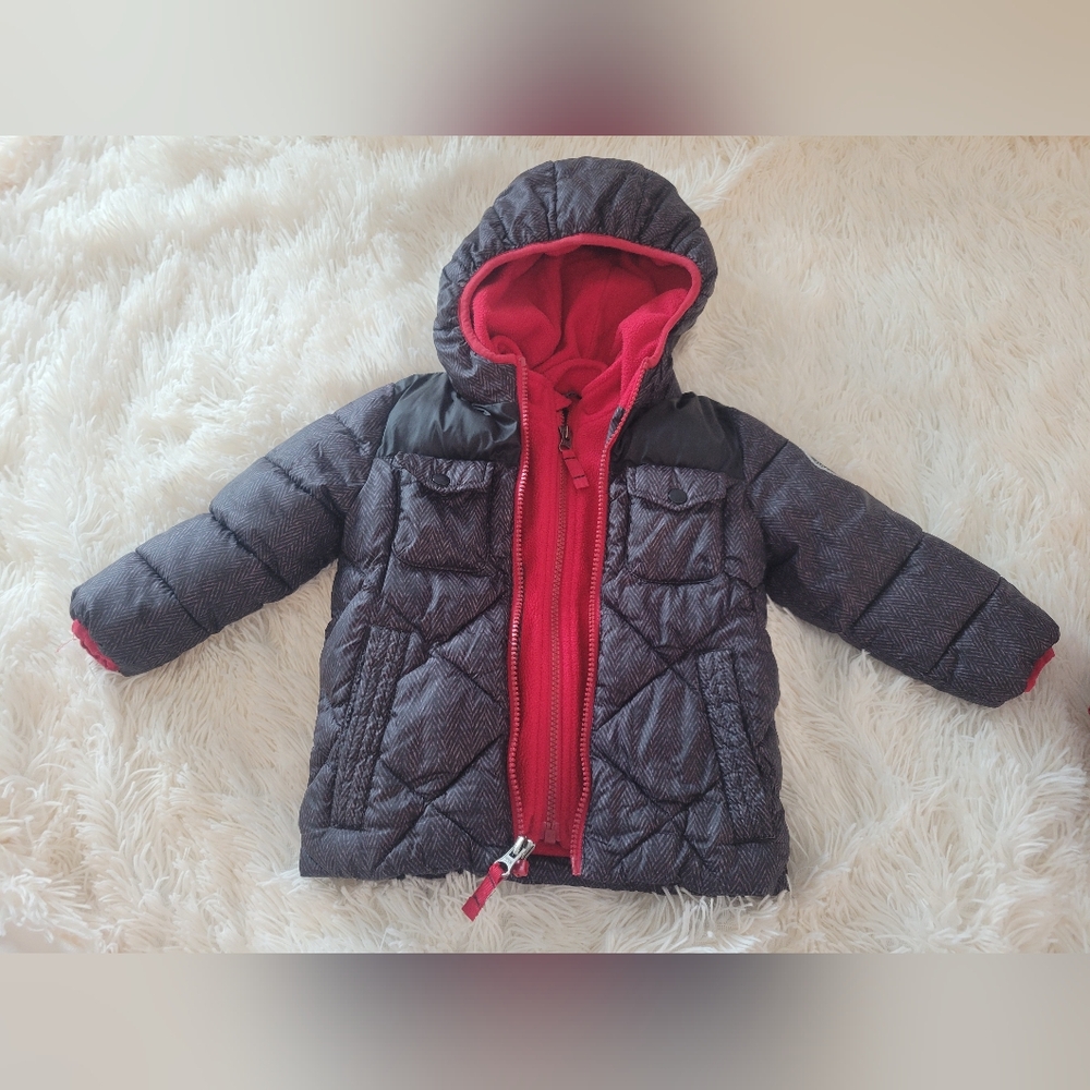 Kids Puffer Winter Jacket (18mths) with Hood - Black and Red